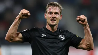 Orebro SK: Örebro SK tog tre viktiga poäng i Superettan efter en 2-1-seger mot Varbergs BoIS, där anfallaren A
