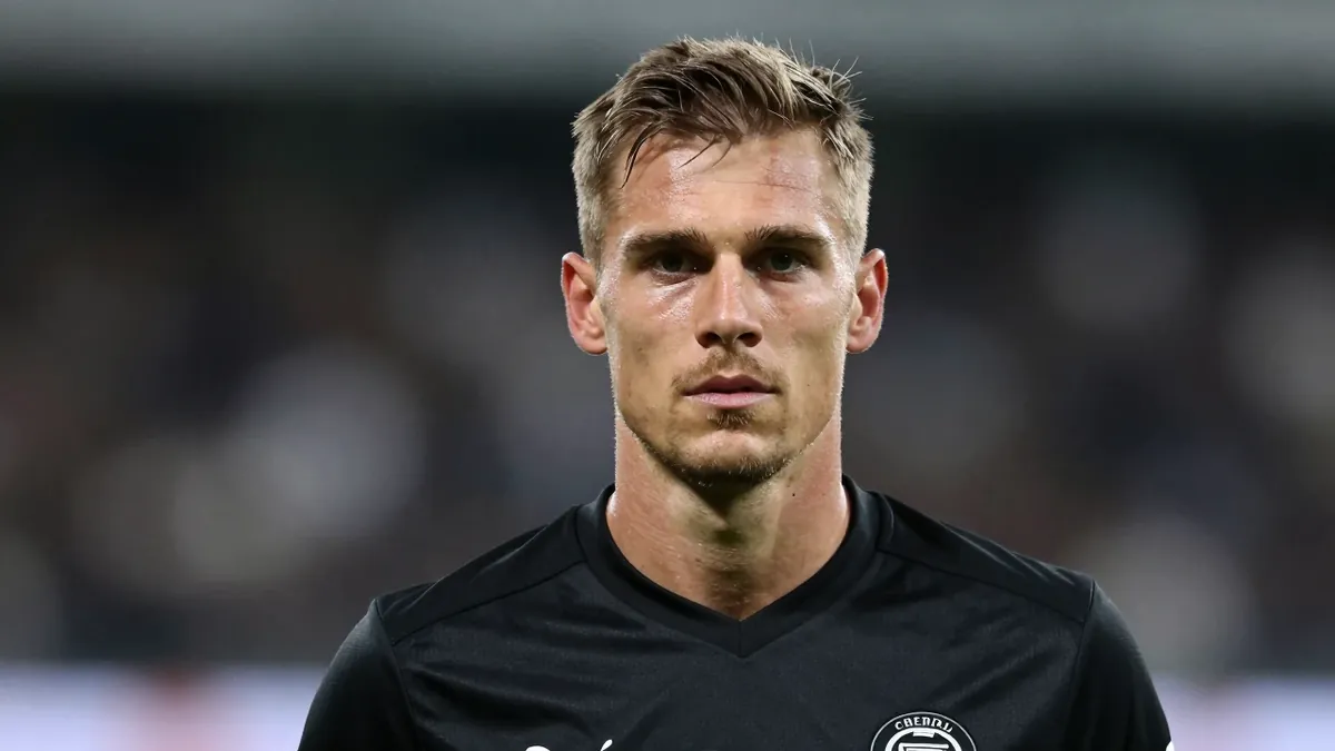 A detailed report from Google shows Orebro SK has a 25-player squad with an average age of 25.3 and a transfer record of...
